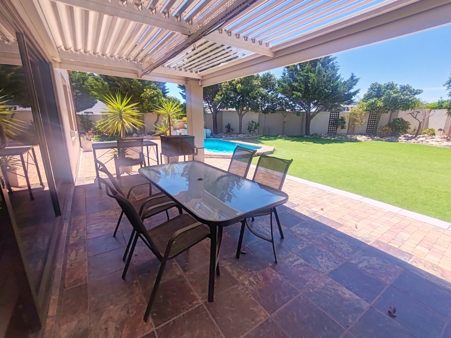 4 Bedroom Property for Sale in Country Club Western Cape